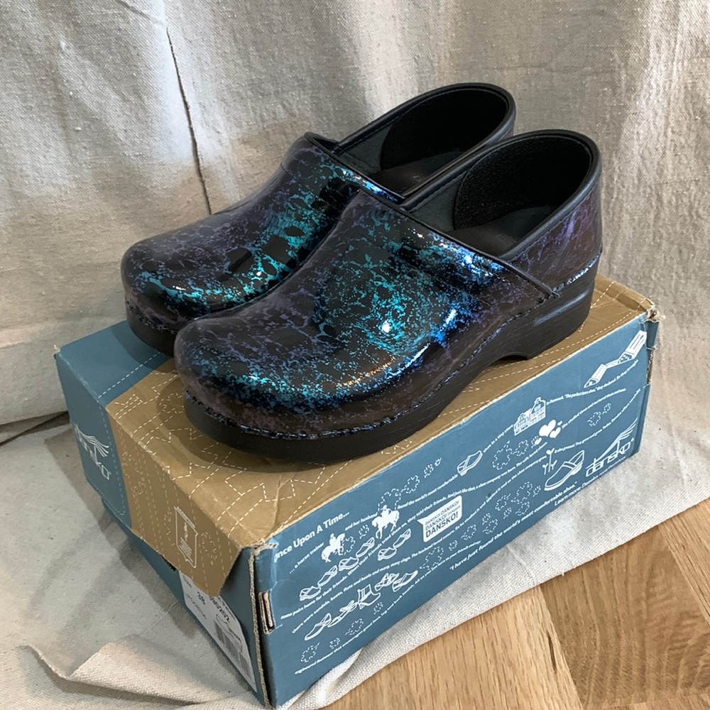 Dansko professional cosmic patent 38
